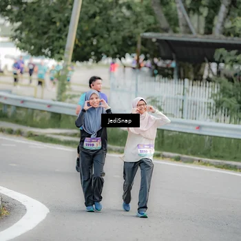 Runner Photo 8329615