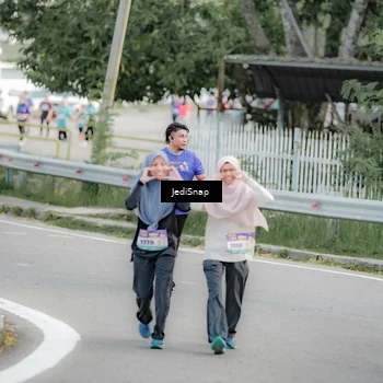Runner Photo 8329617
