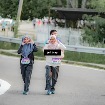 Runner Photo 8329623