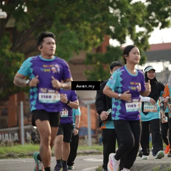Runner Photo 8329652