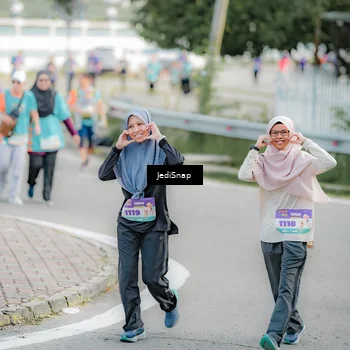 Runner Photo 8329658