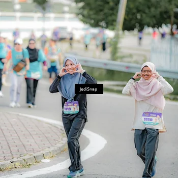 Runner Photo 8329659