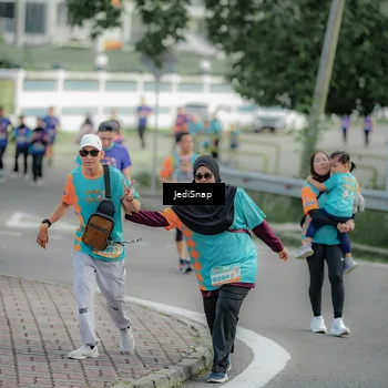 Runner Photo 8329683