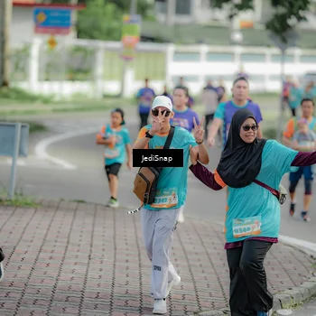Runner Photo 8329692