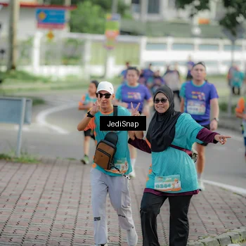 Runner Photo 8329700
