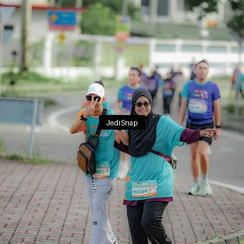 Runner Photo 8329701