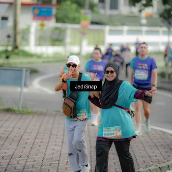 Runner Photo 8329715