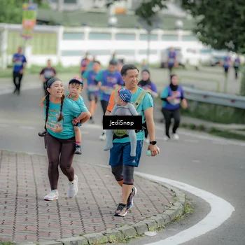 Runner Photo 8329767