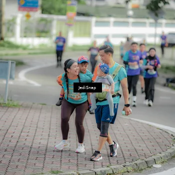Runner Photo 8329792