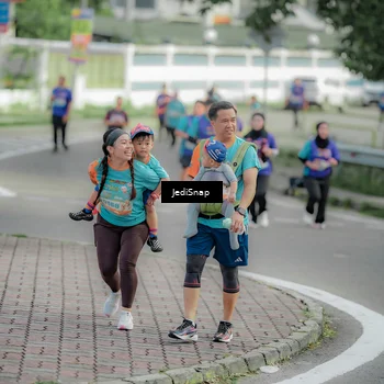 Runner Photo 8329805
