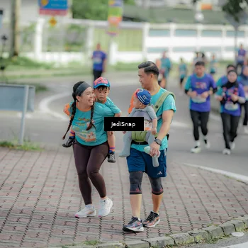 Runner Photo 8329808