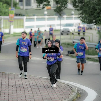 Runner Photo 8329827