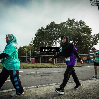 Runner Photo 8329836