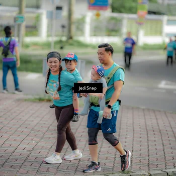 Runner Photo 8329851