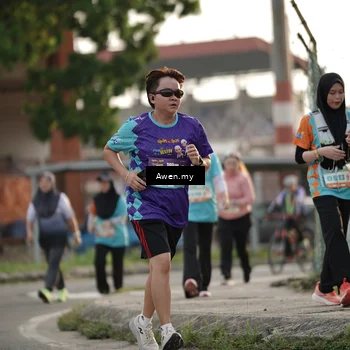 Runner Photo 8329903