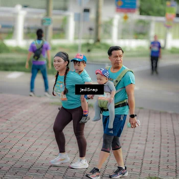 Runner Photo 8329914