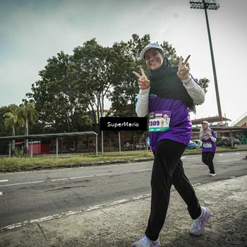 Runner Photo 8330001