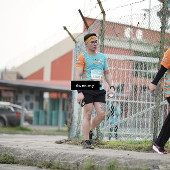 Runner Photo 8330044