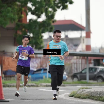 Runner Photo 8330059