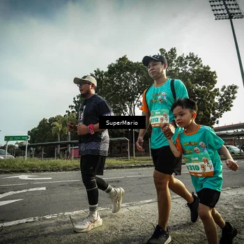 Runner Photo 8330101