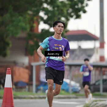 Runner Photo 8330172