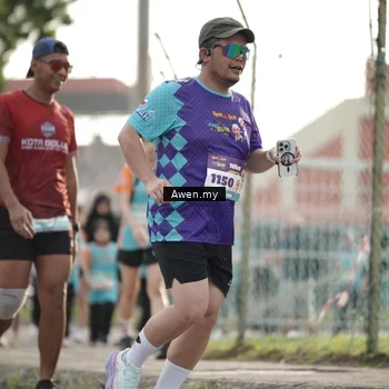 Runner Photo 8330205