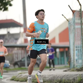 Runner Photo 8330229