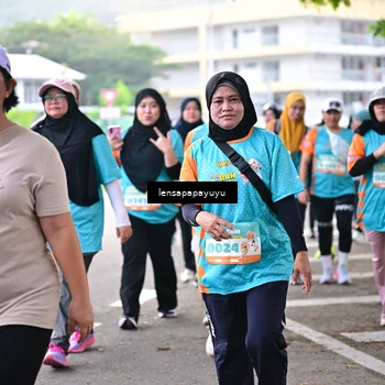 Runner Photo 8330254