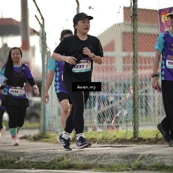 Runner Photo 8330255