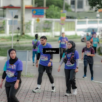 Runner Photo 8330336