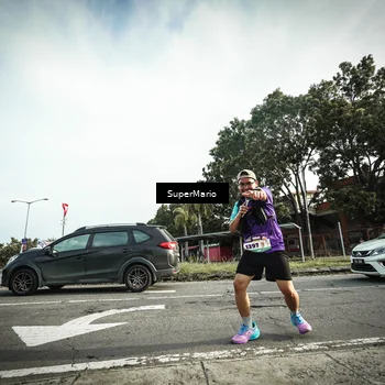 Runner Photo 8330365