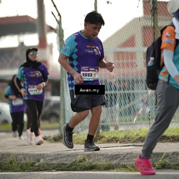 Runner Photo 8330387