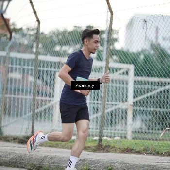 Runner Photo 8330402