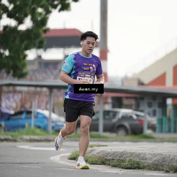 Runner Photo 8330417