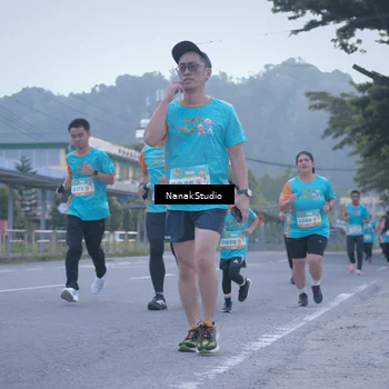Runner Photo 8330484