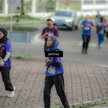 Runner Photo 8330488