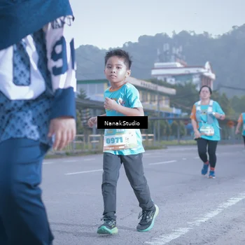Runner Photo 8330504