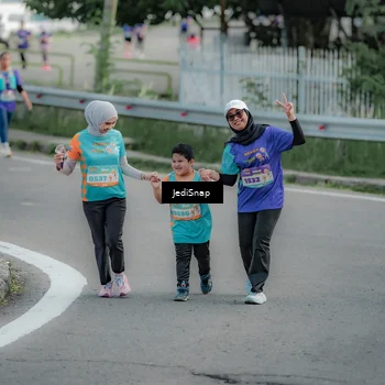 Runner Photo 8330516
