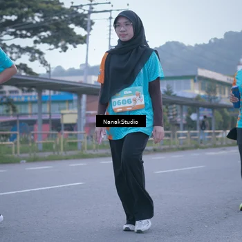 Runner Photo 8330518