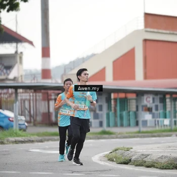 Runner Photo 8330528