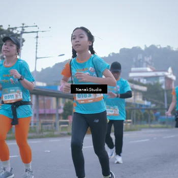 Runner Photo 8330536