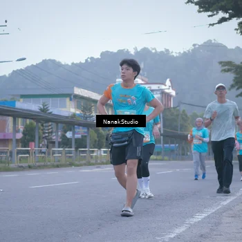 Runner Photo 8330551