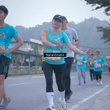 Runner Photo 8330556