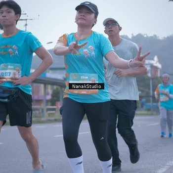 Runner Photo 8330559