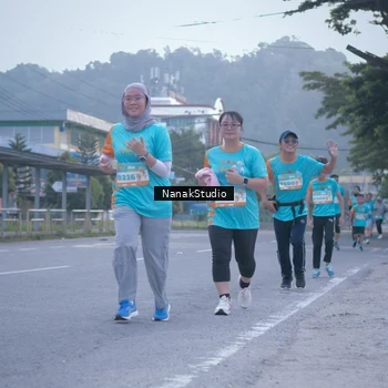 Runner Photo 8330565