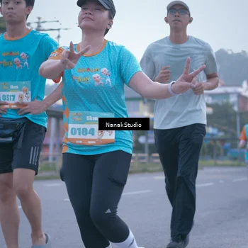 Runner Photo 8330571