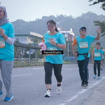 Runner Photo 8330580