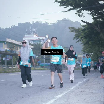 Runner Photo 8330608