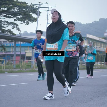 Runner Photo 8330639