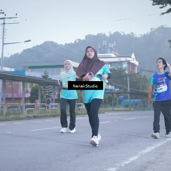 Runner Photo 8330653